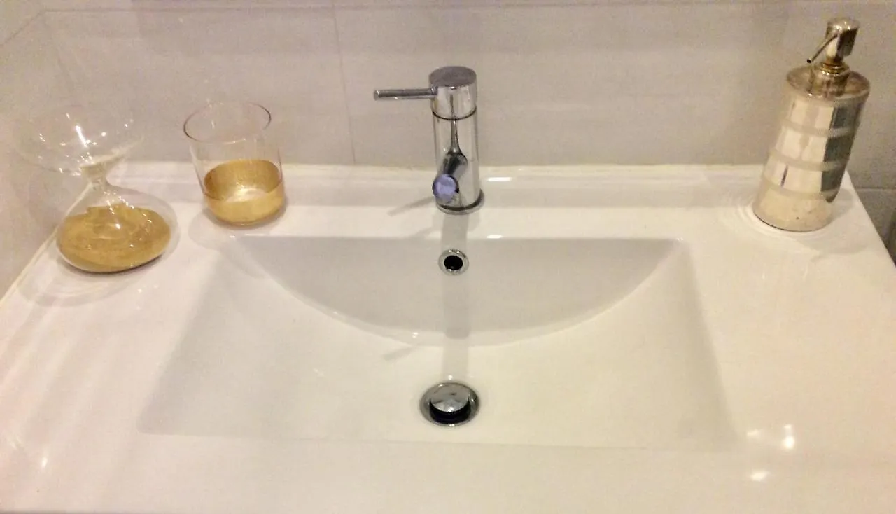 Whome Modern 1-Bed With Ac & Private Terrace Lissabon